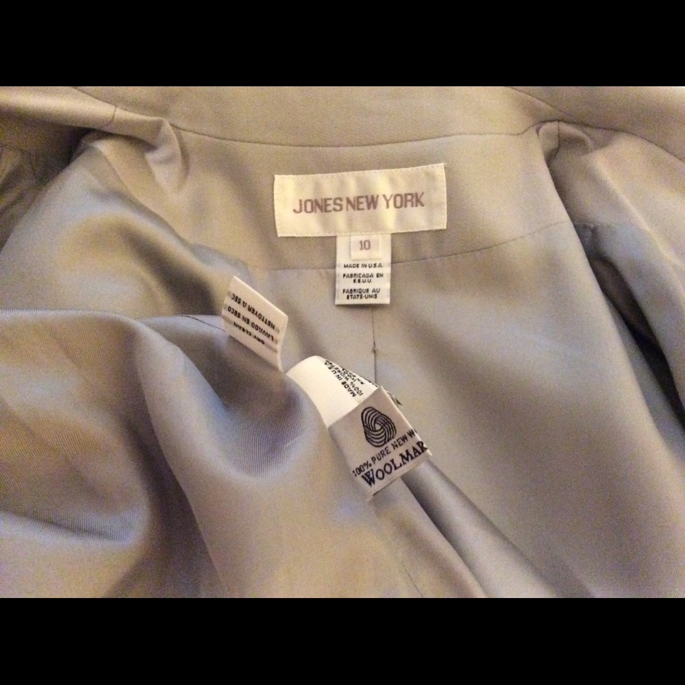 VINTAGE Jones New York Women’s suit jacket - Picture 3 of 4